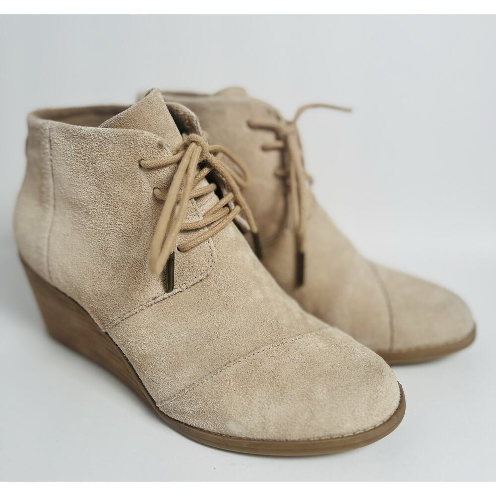 TOMS Suede Ankle Wedge Boots Sz 7 Lace Up Tan Boho Booties 10016852